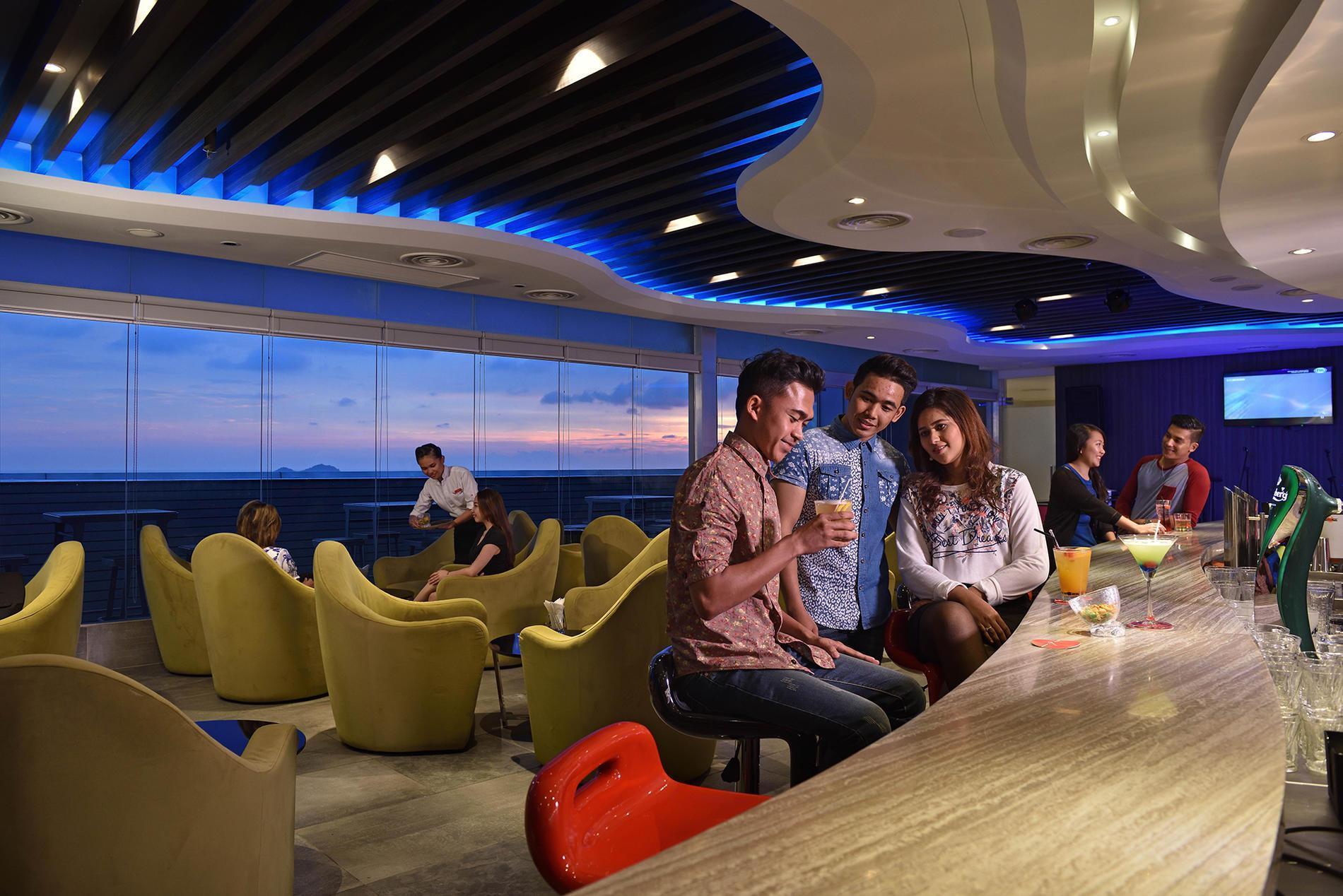 Lexis Hotel 5*